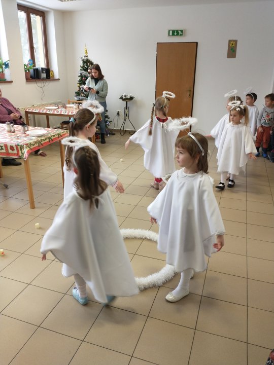 Vianočné vystúpenie detí z MŠ-Óvoda Daxnerova Fiľakovo